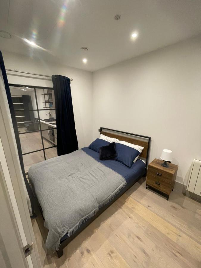Blue Lagoon Apartamento Londres Exterior foto